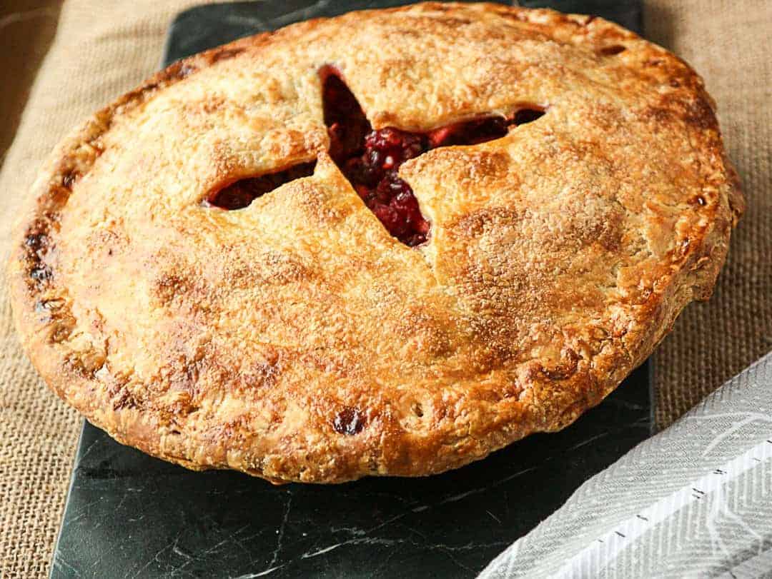 Apple Cranberry Pie with Pecans, Cinnamon and Cardamom